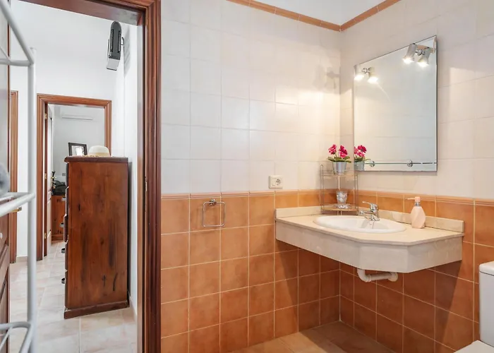 Kanak بويرتو ذيل كارمين